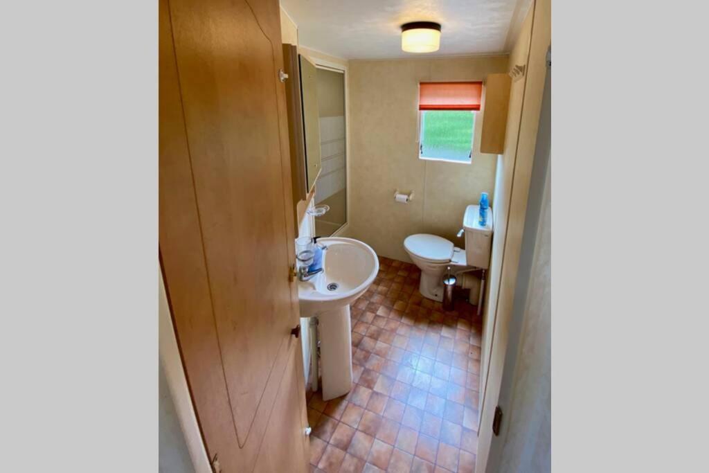 Вилла Snowdon Bay - North Wales - Stunning Llyn Peninsula Mountain & Ocean Views - Wilde Retreats Пулхели Экстерьер фото